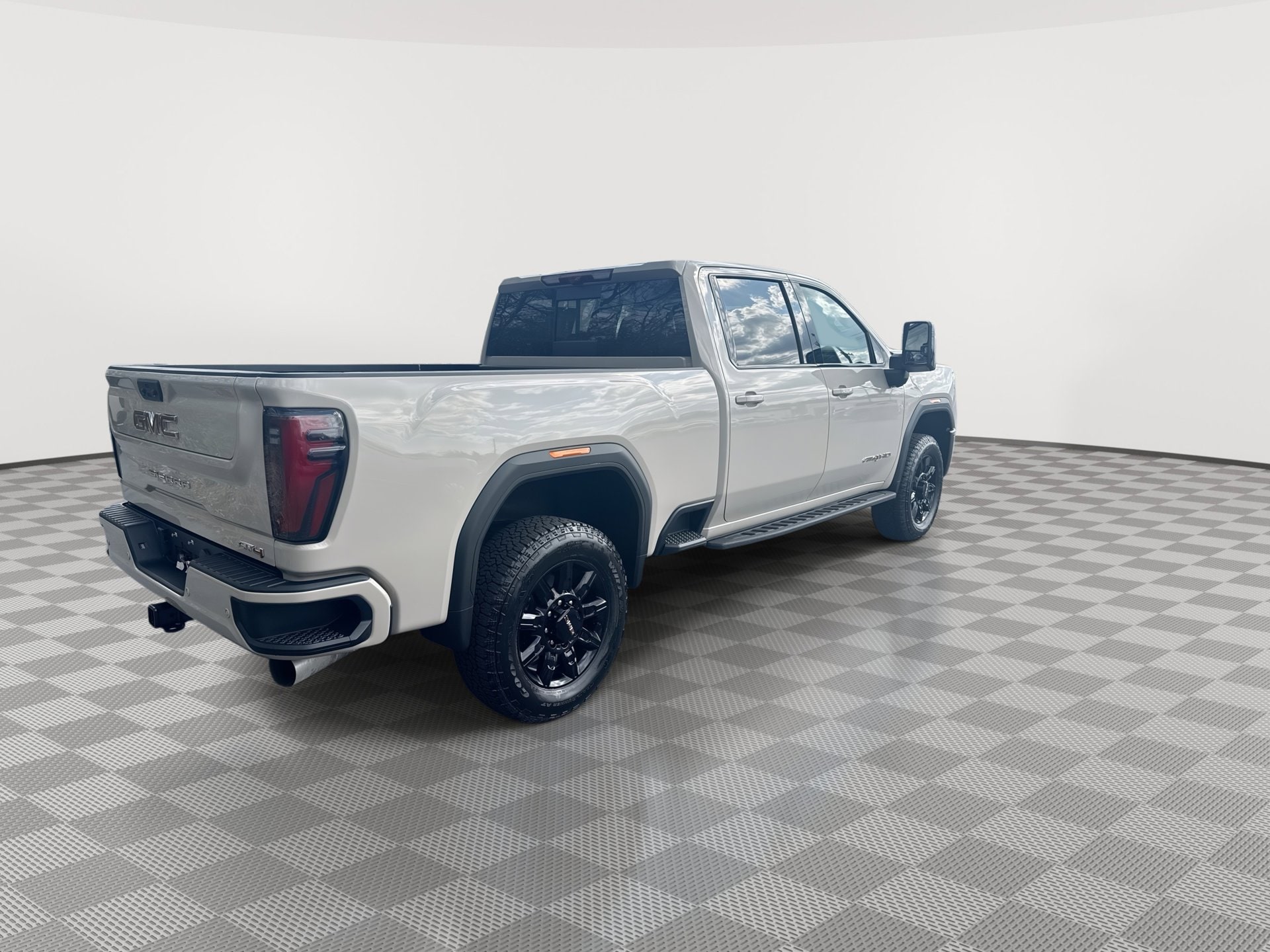 2026 GMC Sierra 2500HD AT4 - Photo 8