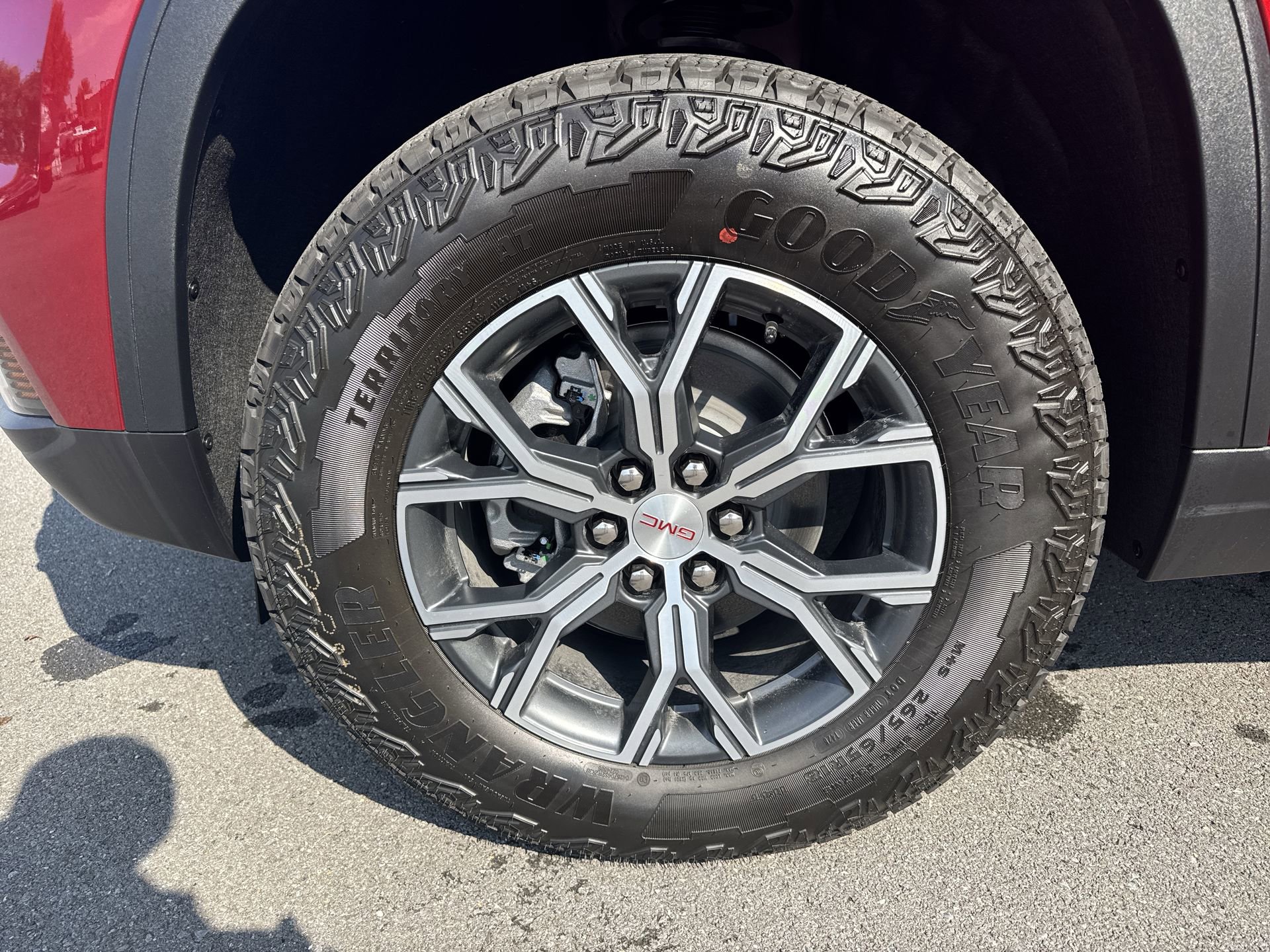 2026 GMC Acadia AT4 - Photo 19