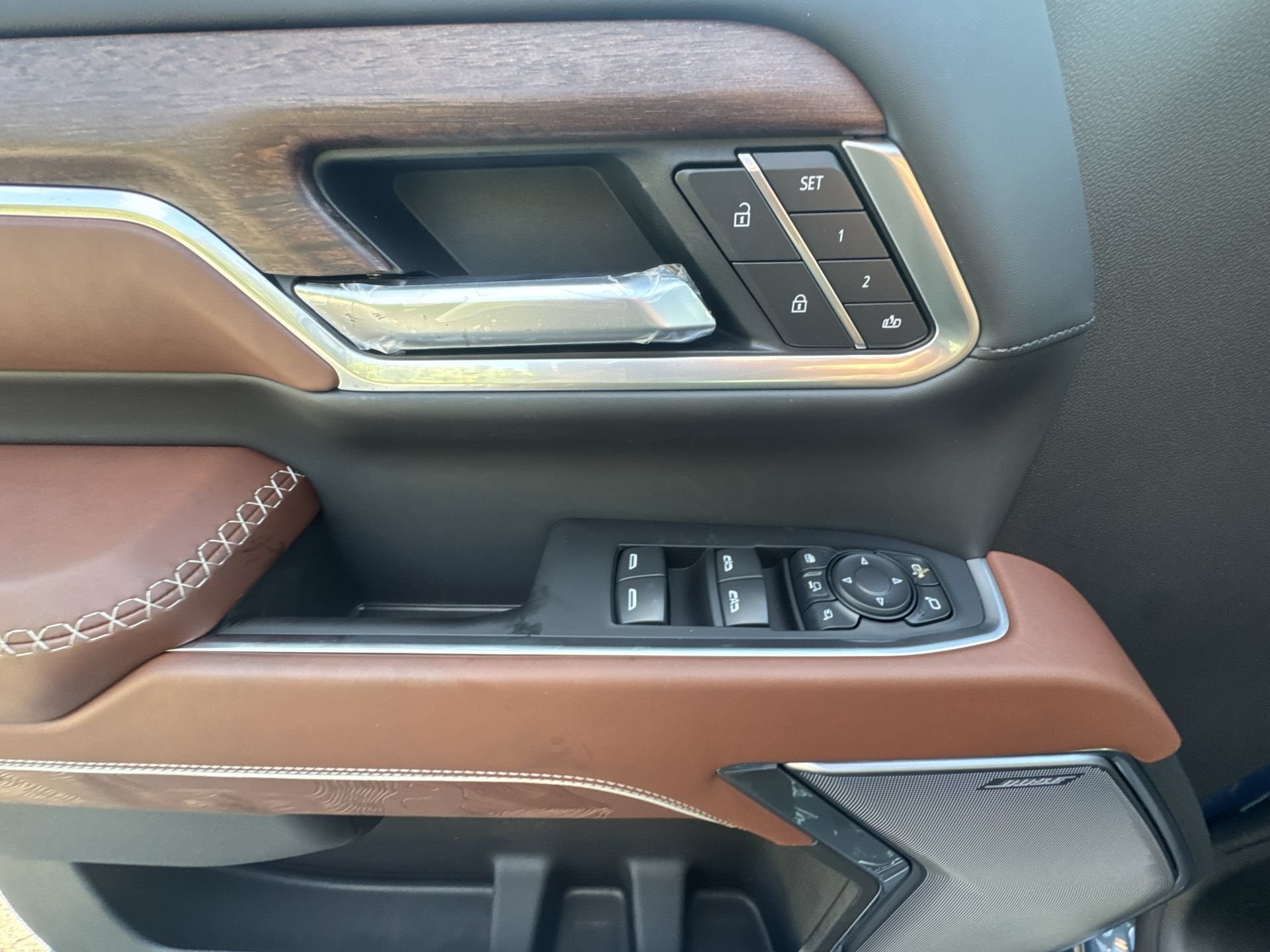 2026 GMC Sierra 2500HD Denali Ultimate - Photo 15