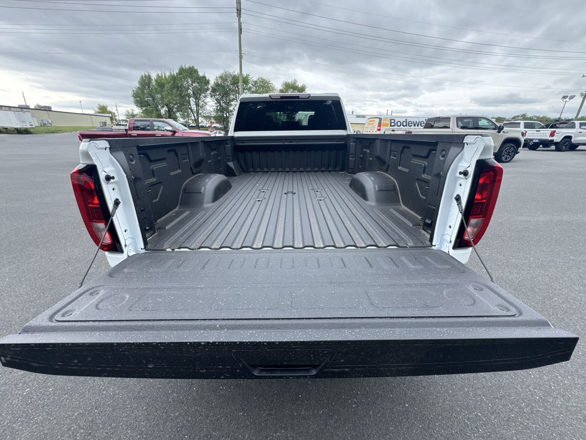 2026 GMC Sierra 3500HD Pro - Photo 19