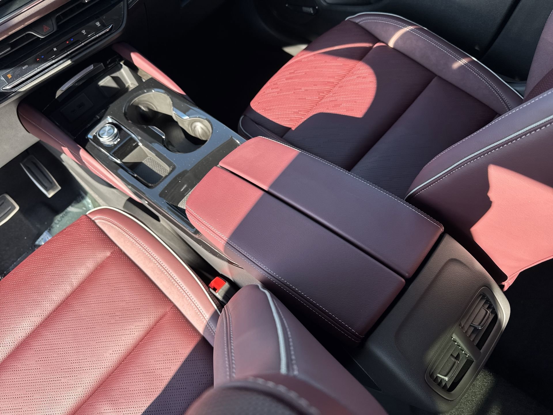 2026 Buick Envision Sport Touring - Photo 23