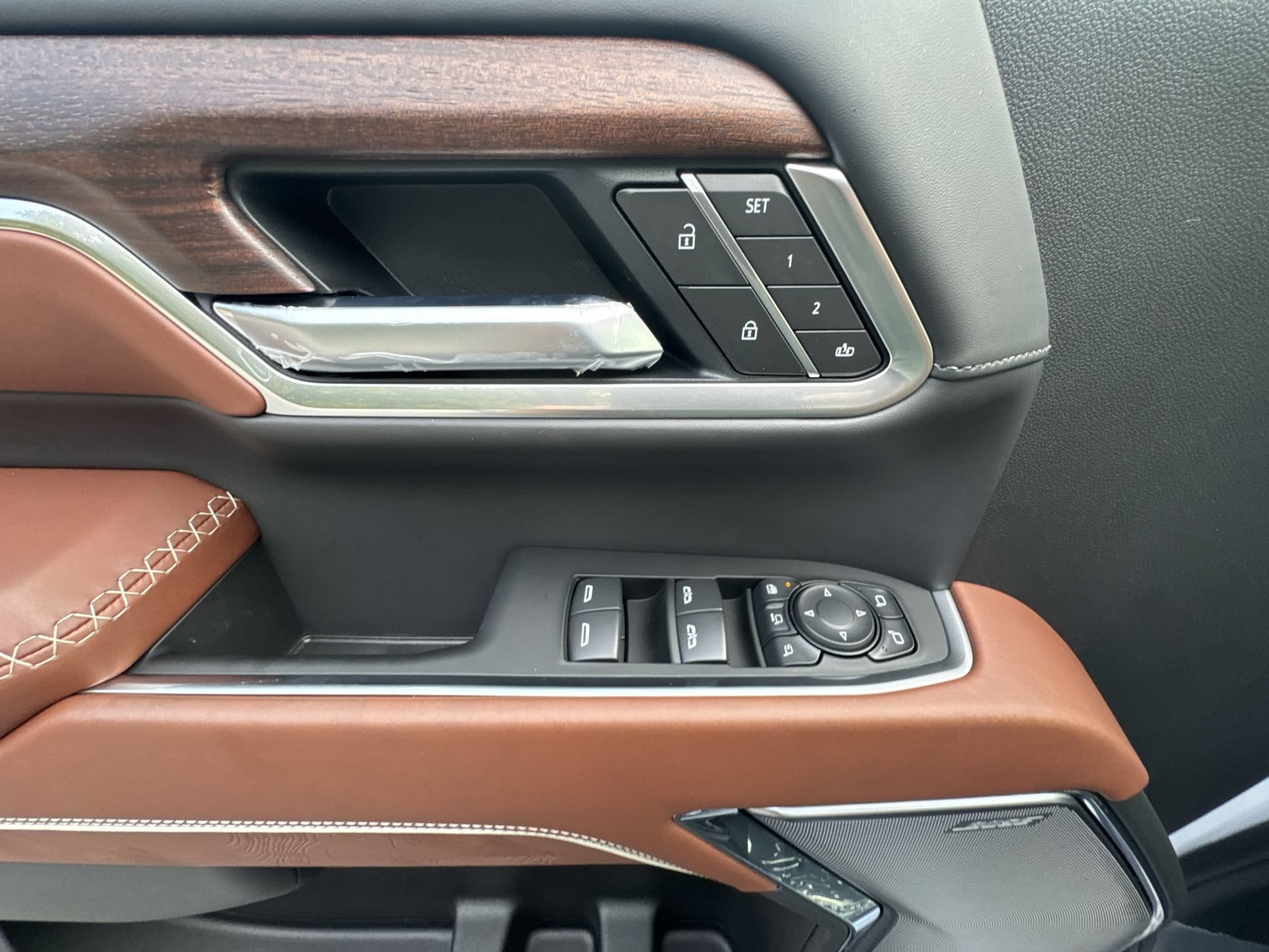 2026 GMC Sierra 2500HD Denali Ultimate - Photo 15