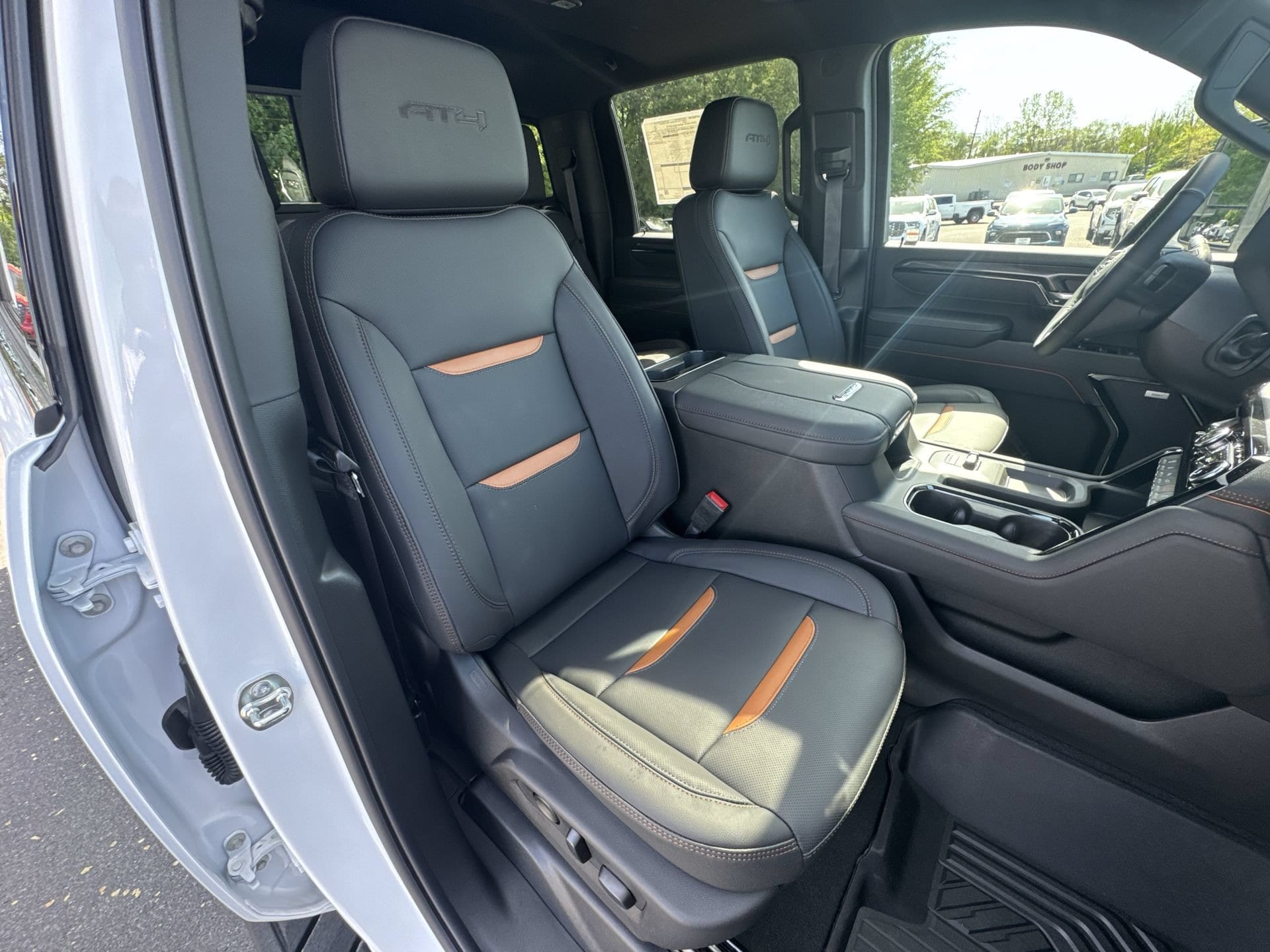 2026 GMC Sierra 2500HD AT4 - Photo 26
