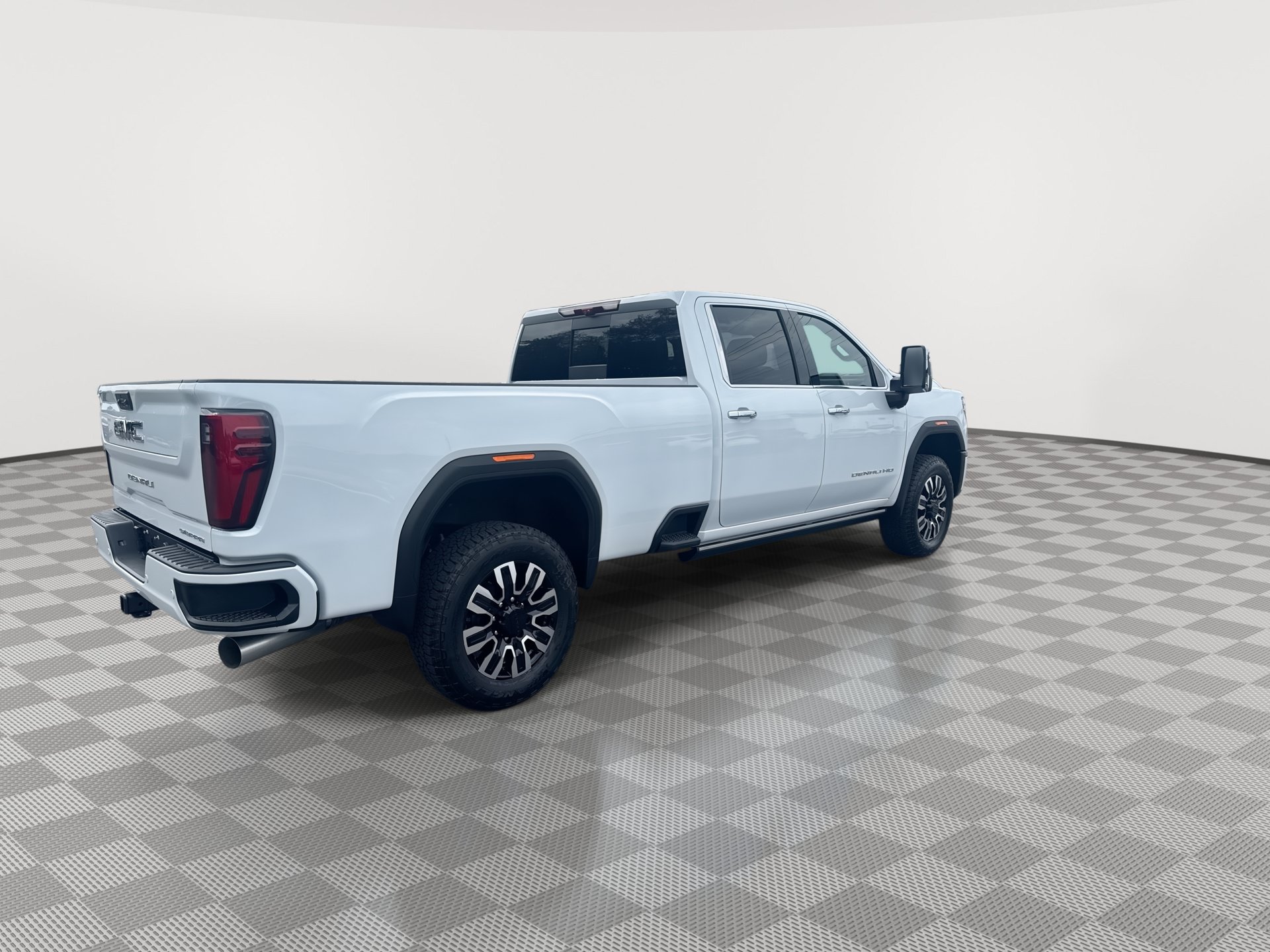 2026 GMC Sierra 3500HD Denali Ultimate - Photo 8