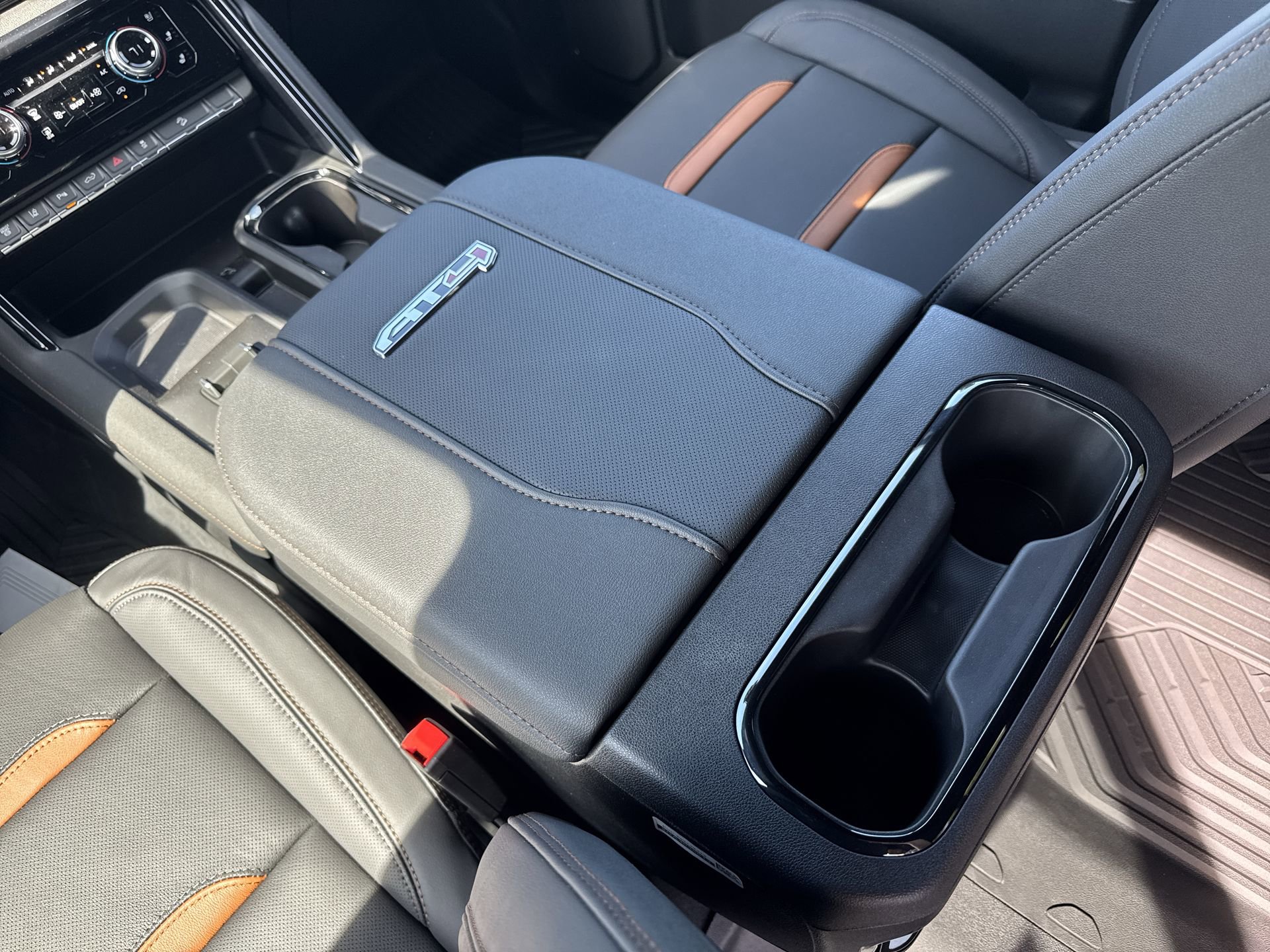 2026 GMC Sierra 2500HD AT4 - Photo 23