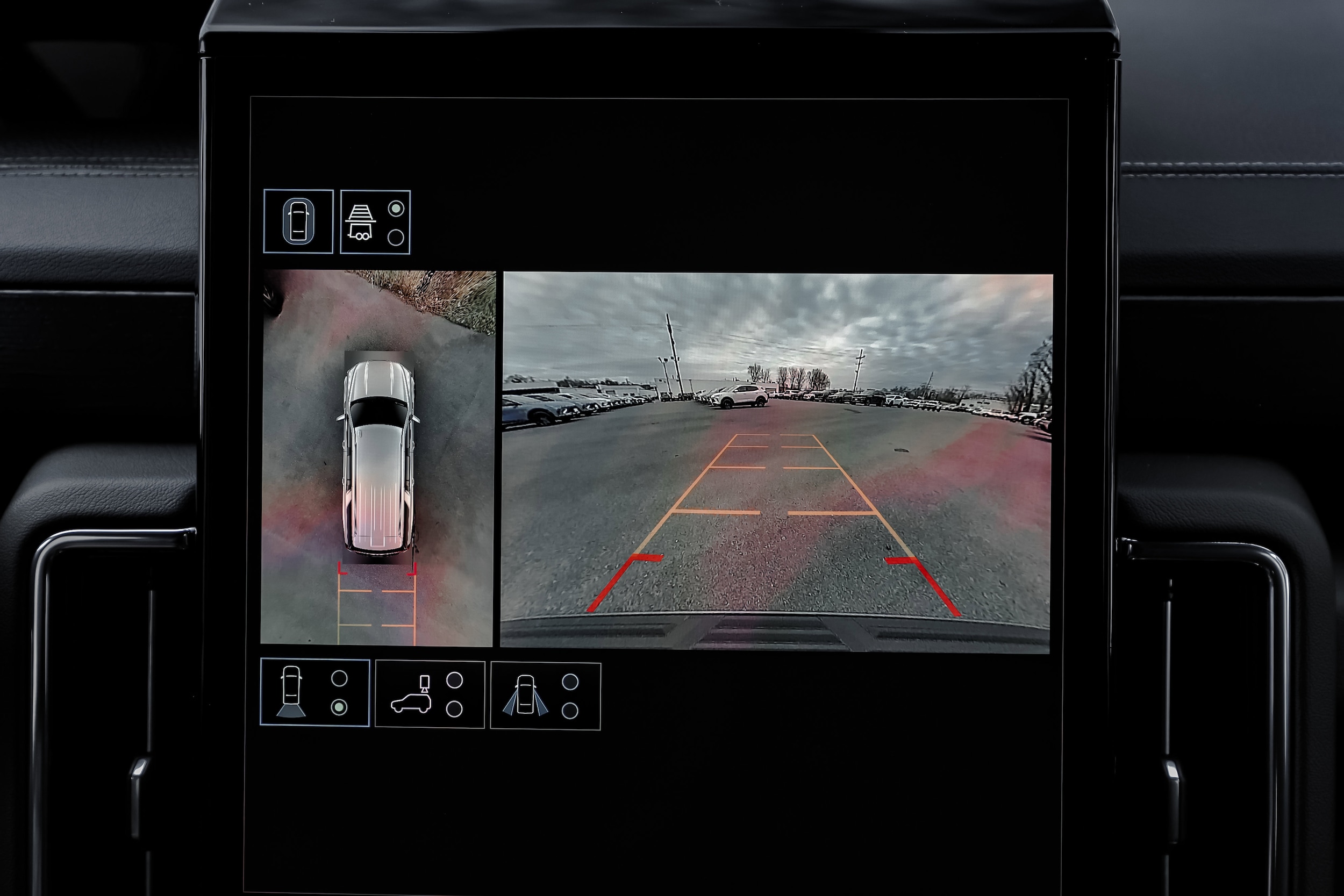 2026 GMC Yukon XL Denali - Photo 38