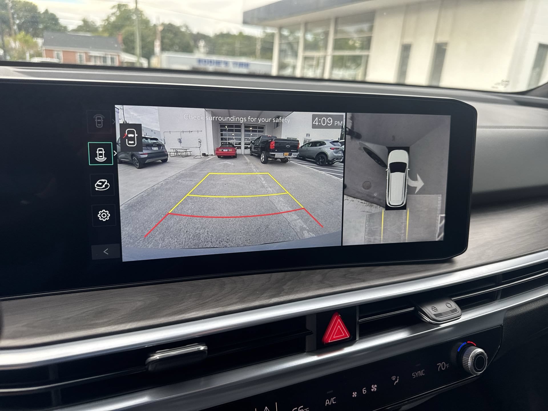 2025 Kia Sorento X-Line SX Prestige - Photo 24