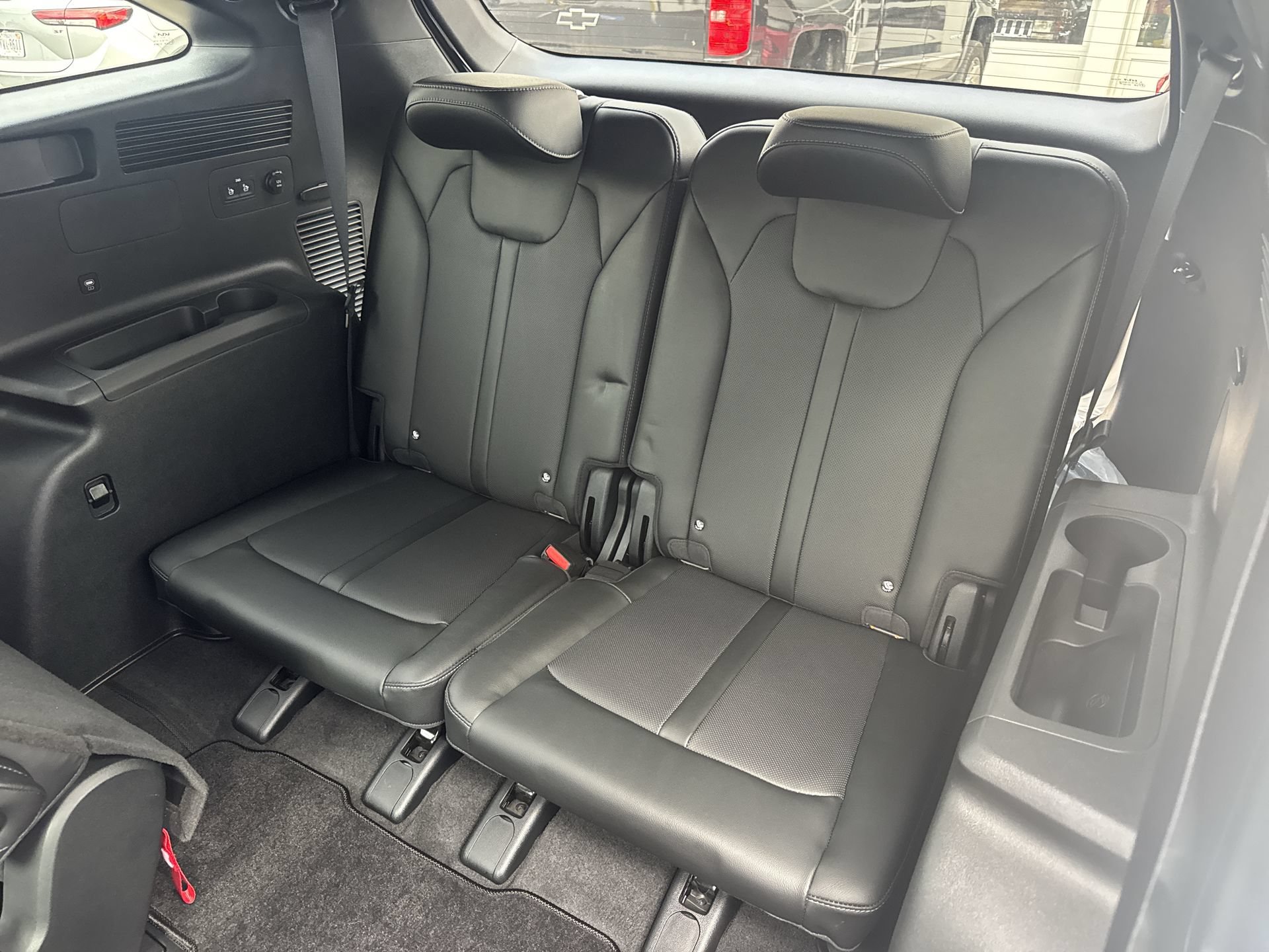 2025 Kia Sorento X-Line SX Prestige - Photo 26