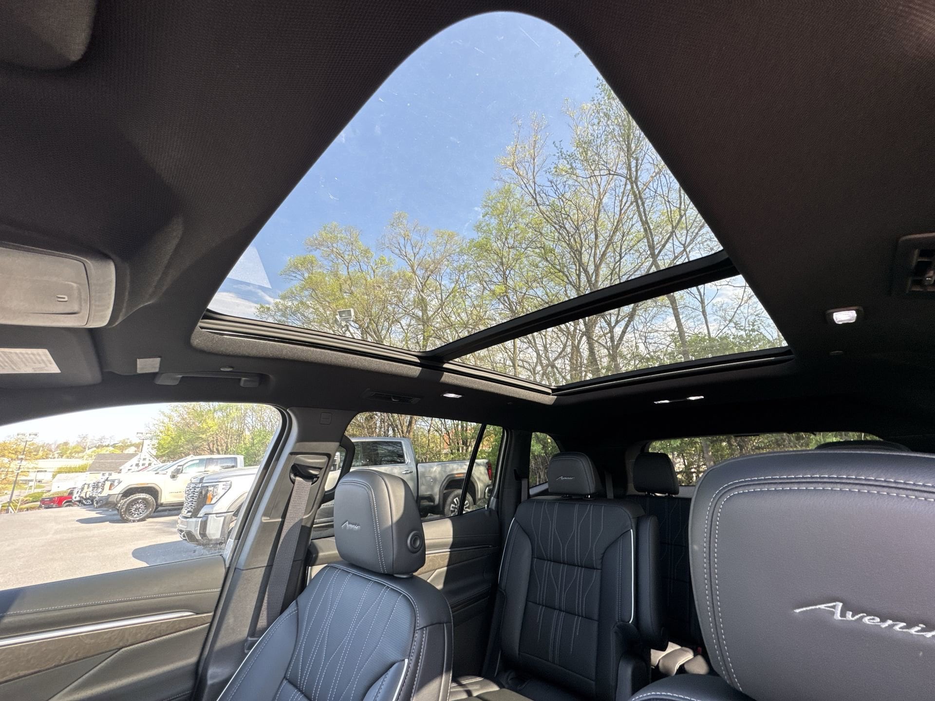 2026 Buick Enclave Avenir - Photo 16