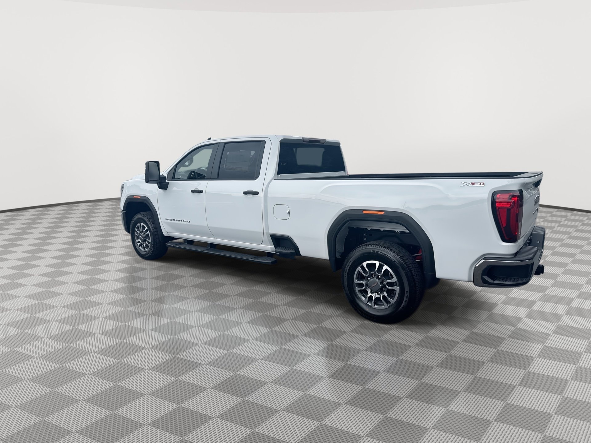 2026 GMC Sierra 3500HD Pro - Photo 6