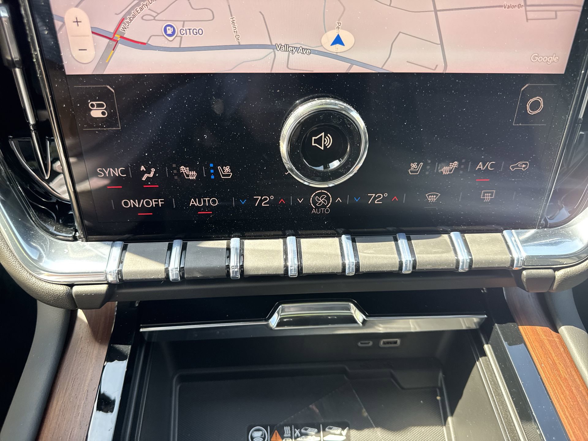 2026 GMC Yukon XL Denali - Photo 17