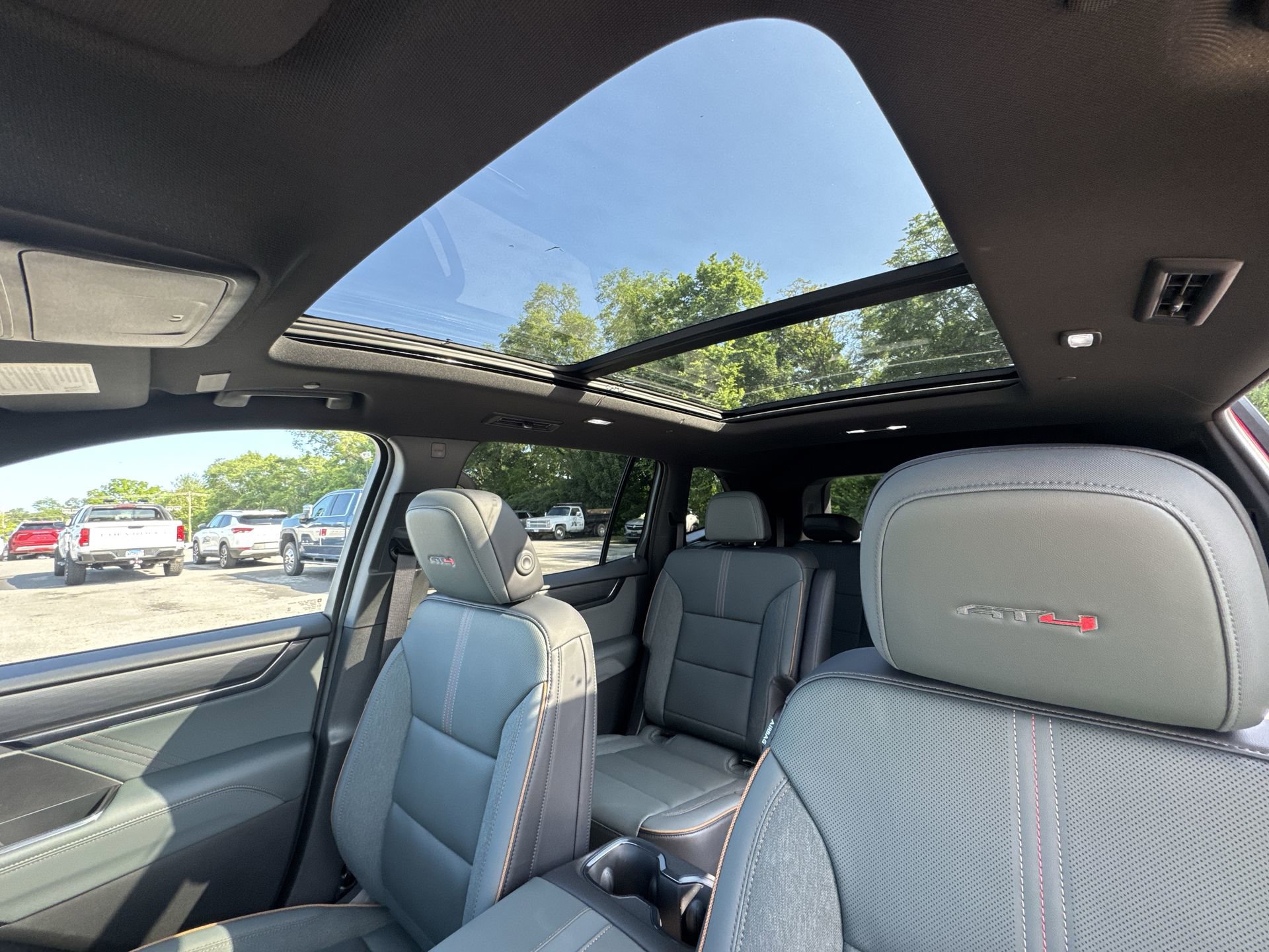 2026 GMC Acadia AT4 - Photo 16