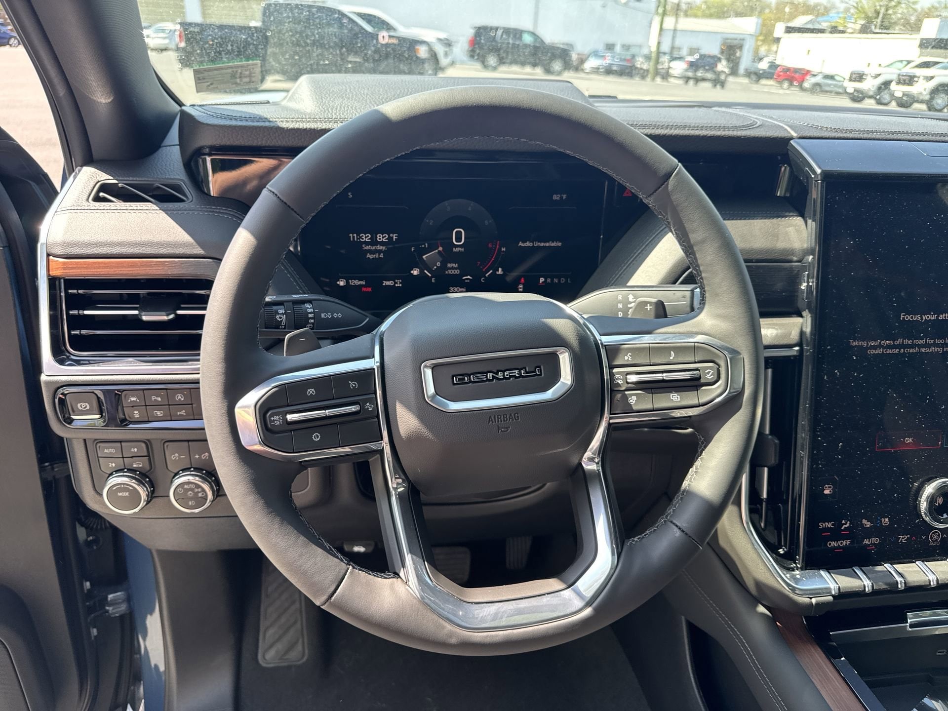 2026 GMC Yukon XL Denali - Photo 11