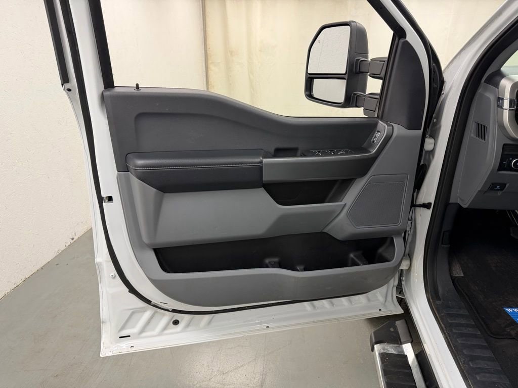 2025 Ford F-250 Super Duty XLT - Photo 16