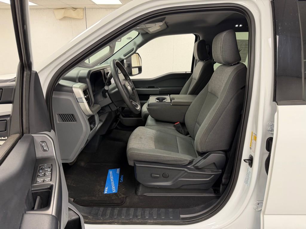 2025 Ford F-250 Super Duty XLT - Photo 17