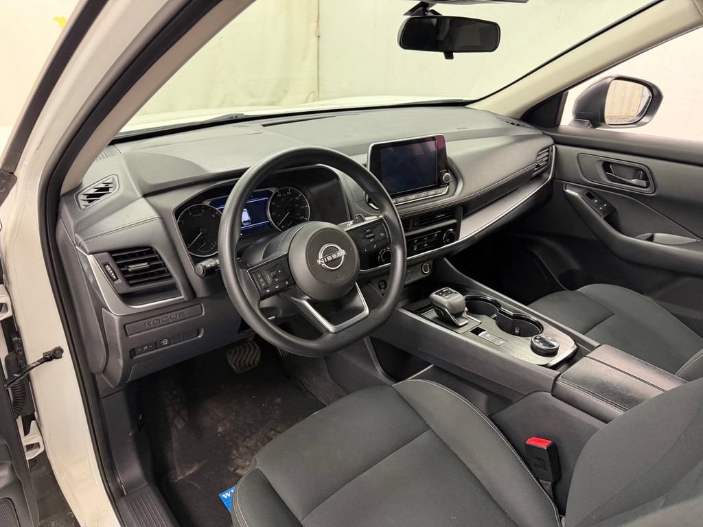 2024 Nissan Rogue S - Photo 16