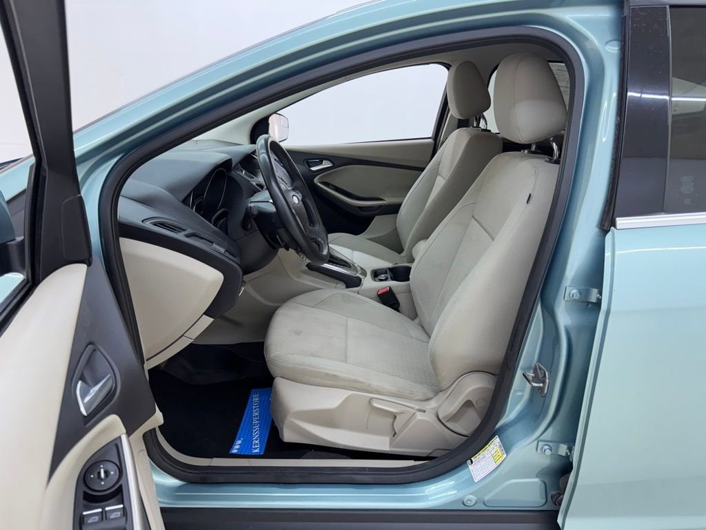 2012 Ford Focus SEL - Photo 18