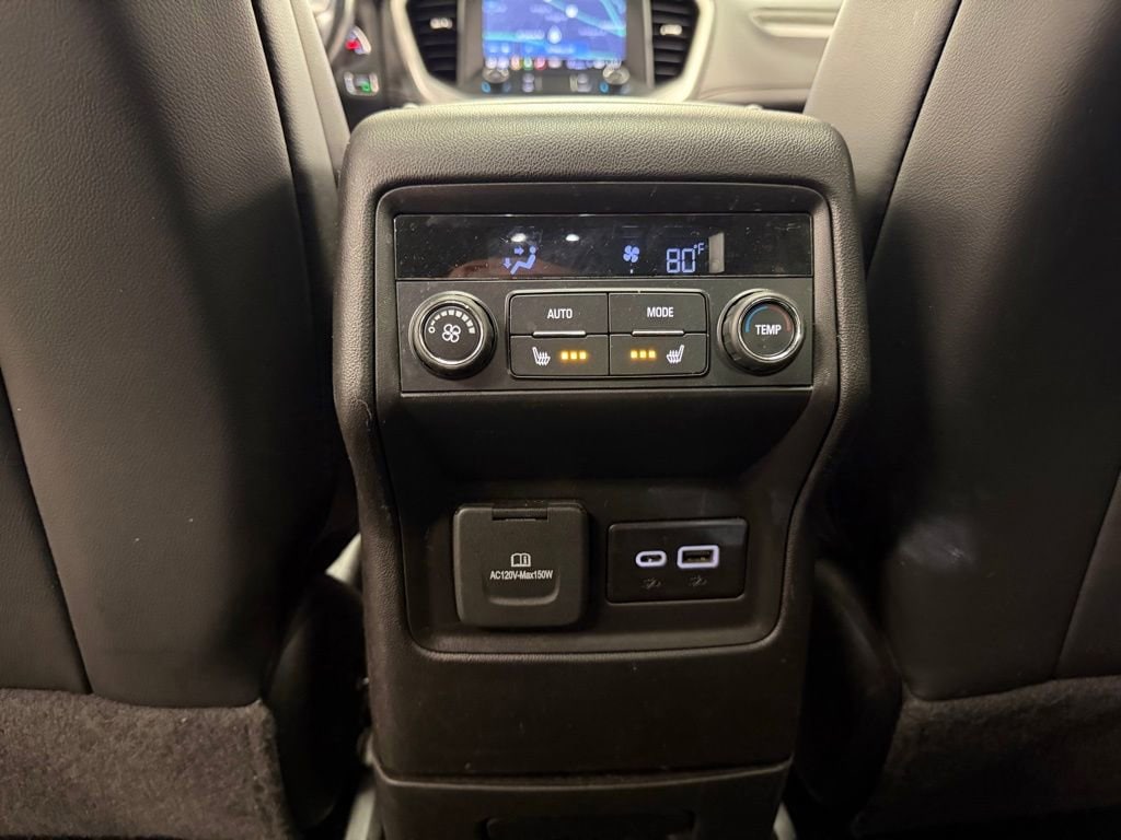2022 GMC Acadia SLT - Photo 16