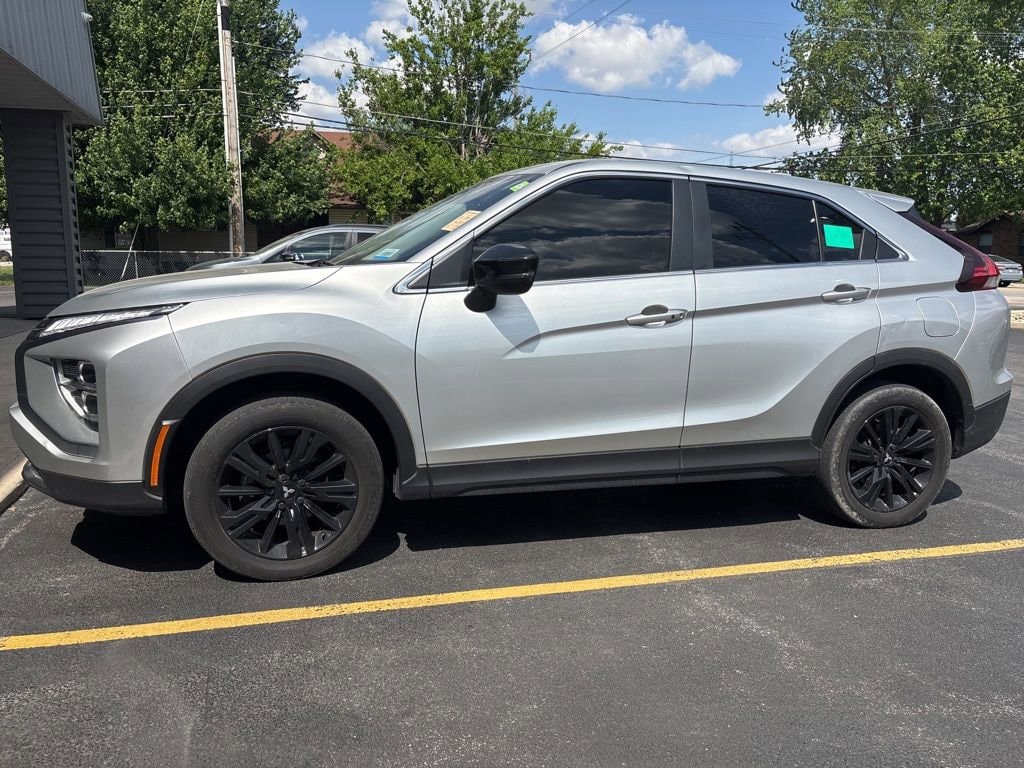 2024 Mitsubishi Eclipse Cross LE S-AWC's photo