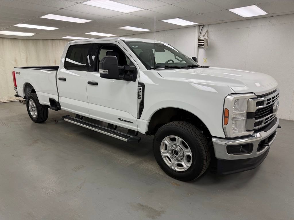 2025 Ford F-250 Super Duty XLT - Photo 6