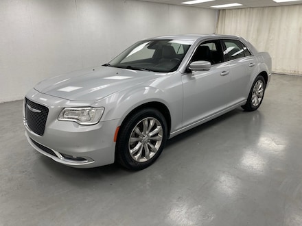 2021 Chrysler 300 Touring Sedan