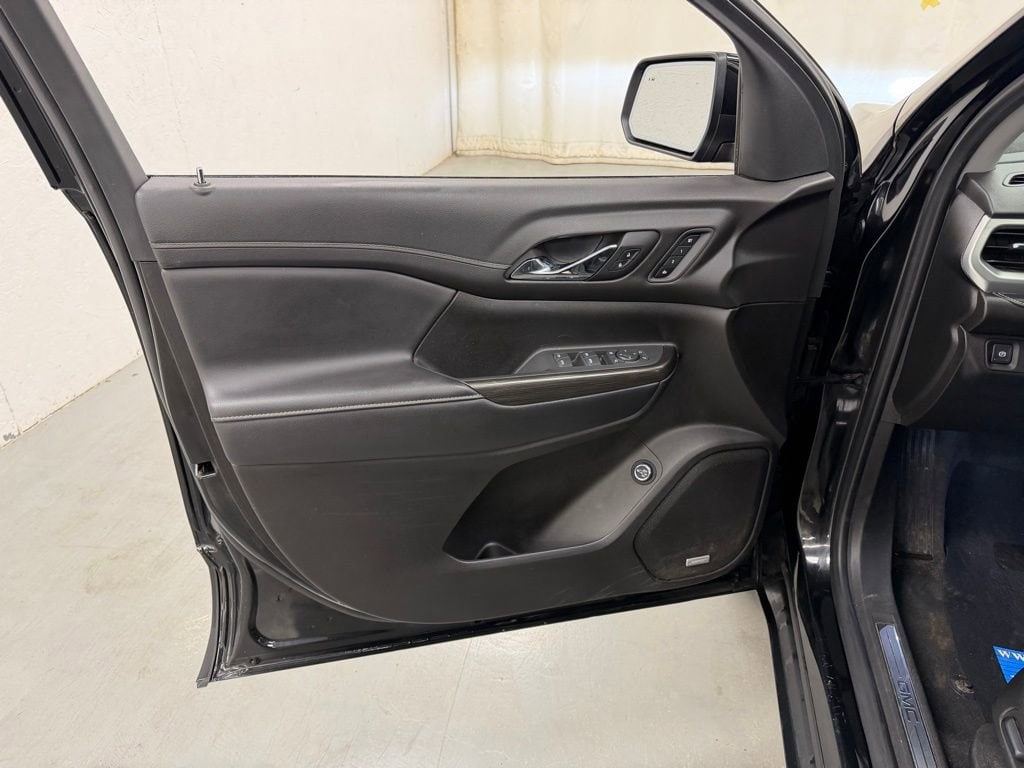 2022 GMC Acadia SLT - Photo 19