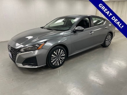 2023 Nissan Altima 2.5 SV Sedan