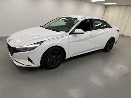2021 Hyundai Elantra SEL Sedan