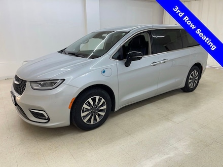 2024 Chrysler Pacifica Plug-In Hybrid Select Van Passenger Van