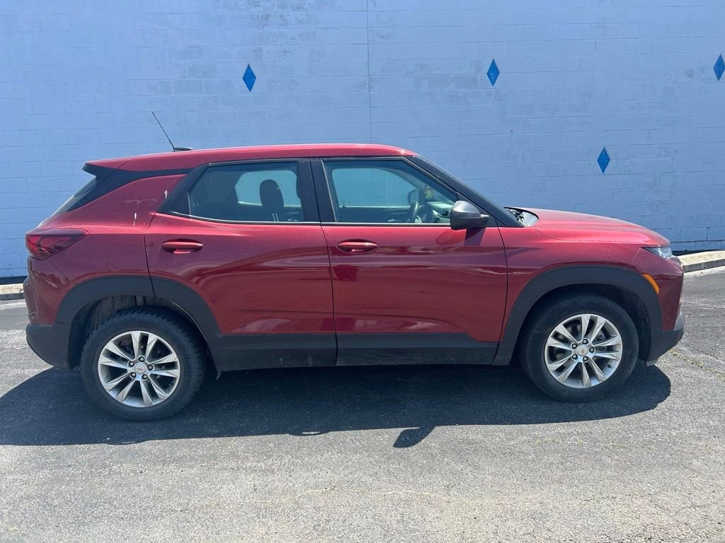 2022 Chevrolet Trailblazer LS's photo