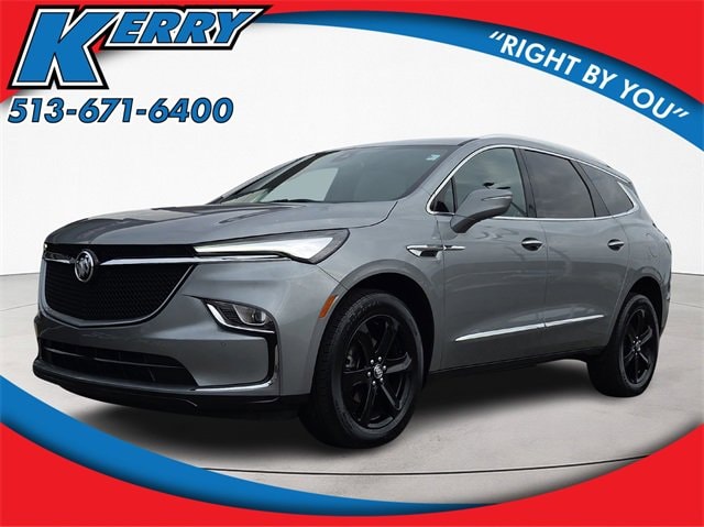 2024 Buick Enclave Essence's photo