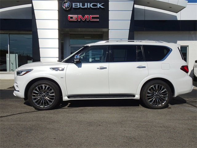 2019 Infiniti QX80 Luxe photo 2