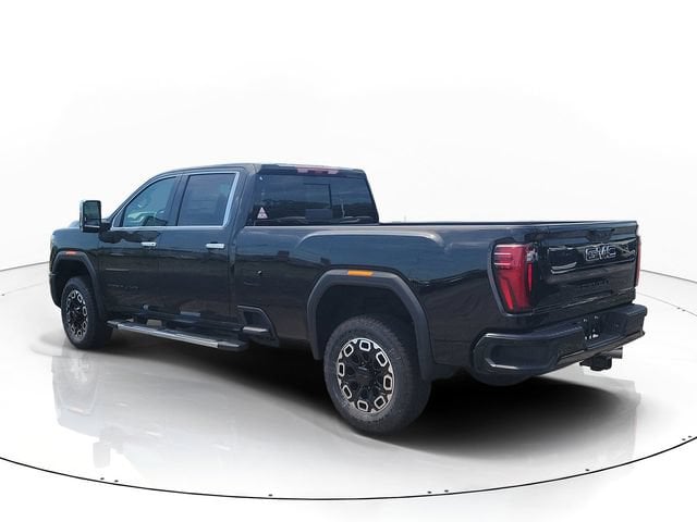 2026 GMC Sierra 3500HD Denali - Photo 4