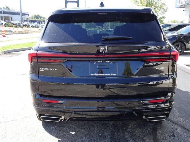 2026 Buick Enclave Sport Touring photo 4