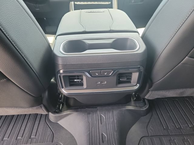 2026 GMC Sierra 3500HD Denali - Photo 11