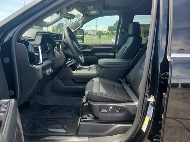 2026 GMC Sierra 3500HD Denali - Photo 12