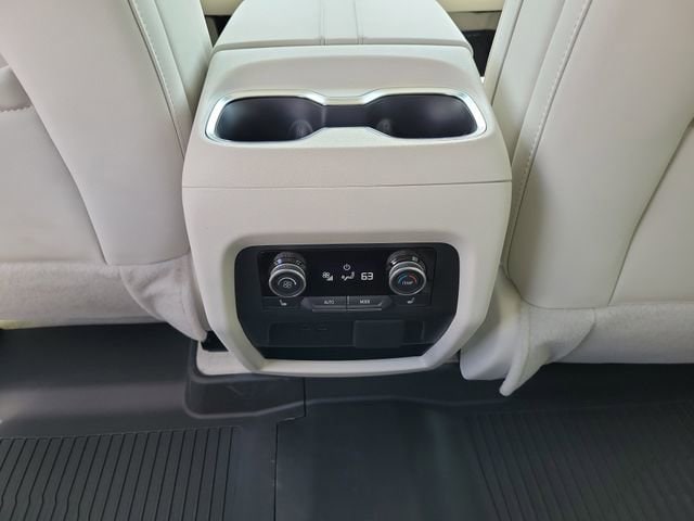 2026 Buick Enclave Avenir - Photo 12