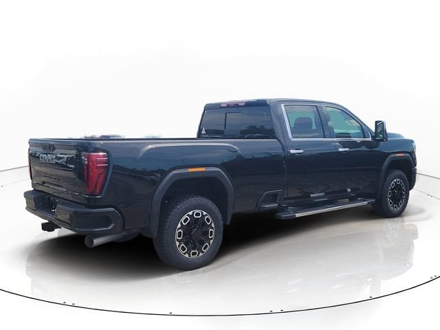 2026 GMC Sierra 3500HD Denali - Photo 3