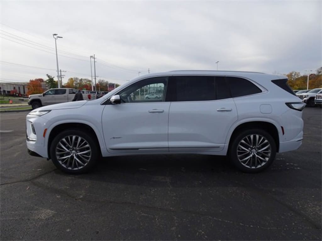 New 2026 Buick Enclave Avenir SUV