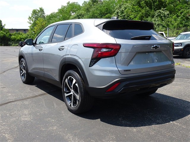 2024 Chevrolet Trax photo 4