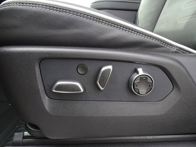 2026 GMC Sierra 1500 AT4X - Photo 12
