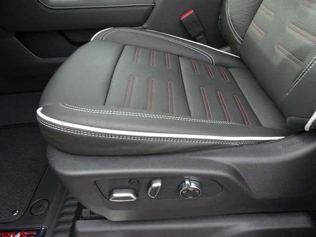 2026 GMC Sierra 1500 AT4X - Photo 11