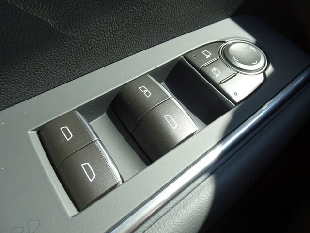 2026 GMC Acadia Denali - Photo 23