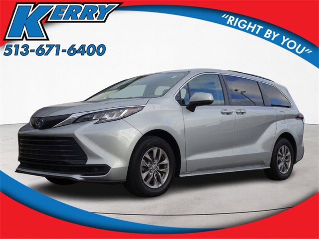 Used 2022 Toyota Sienna LE Van Passenger Van
