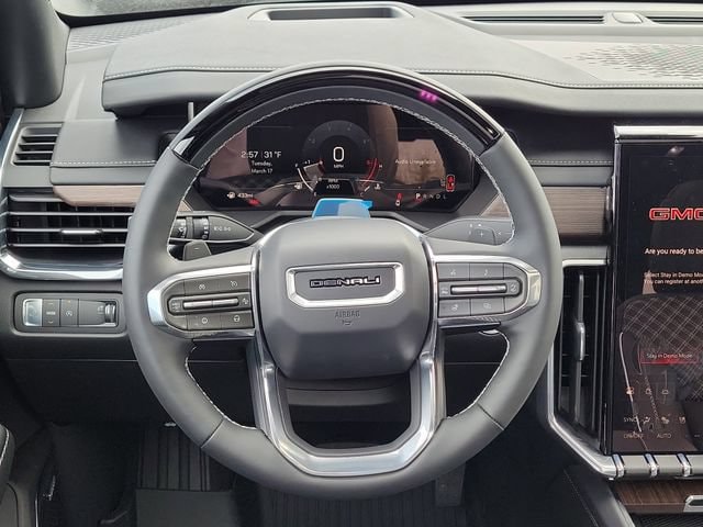 2026 GMC Acadia Denali - Photo 22