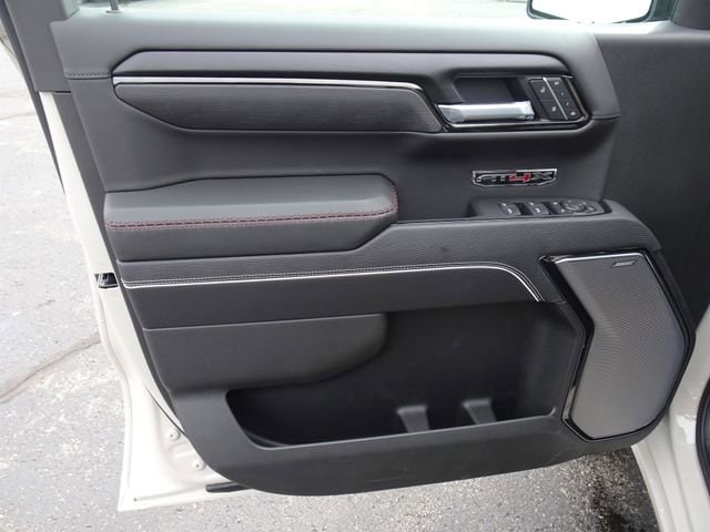 2026 GMC Sierra 1500 AT4X - Photo 10