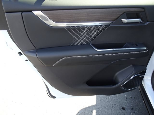 2026 GMC Acadia Denali - Photo 17