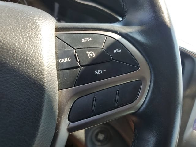 2020 Jeep Cherokee Latitude Plus - Photo 24