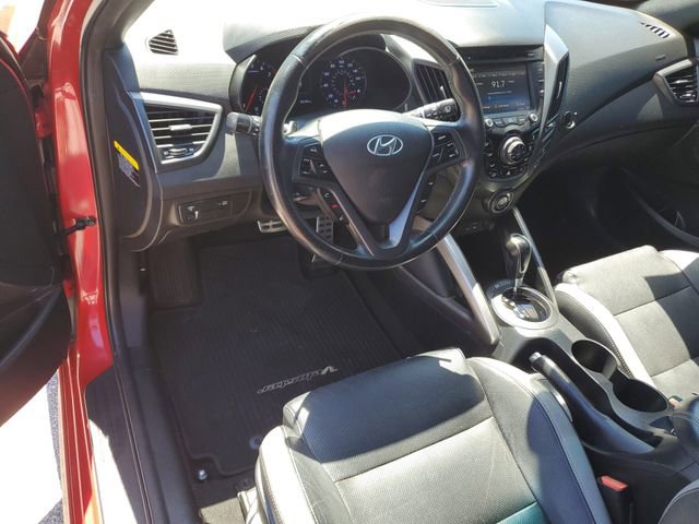 2016 Hyundai Veloster - Photo 12