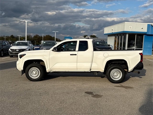 2024 Toyota Tacoma SR XtraCab photo 2